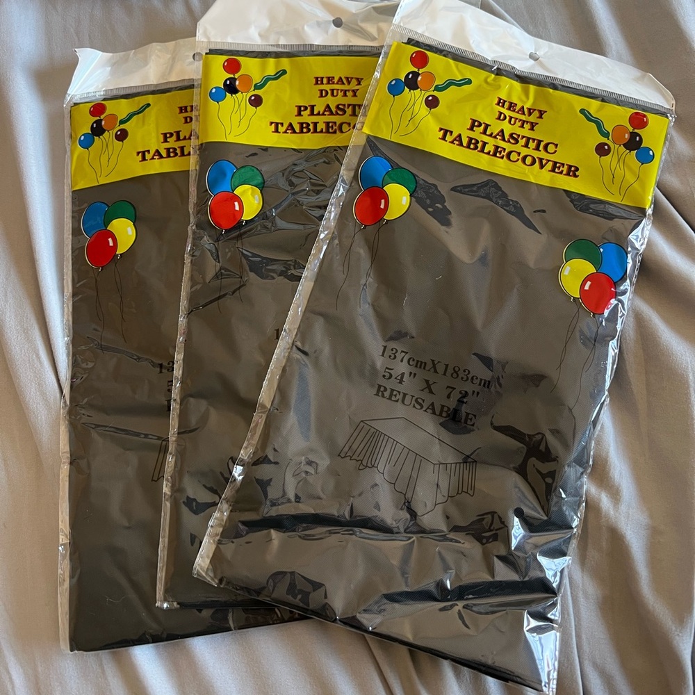 Heavy Duty Plastic Tablecover - Black